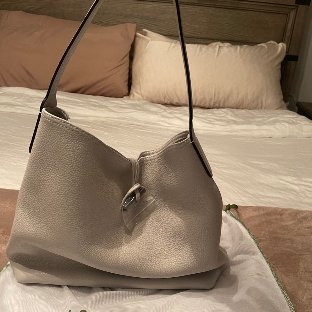 Longchamp Handbag Roseau Essential White Leather Shoulder Bag